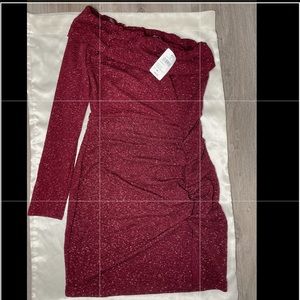 Windsor Fashion Burgundy One shoulder Mini